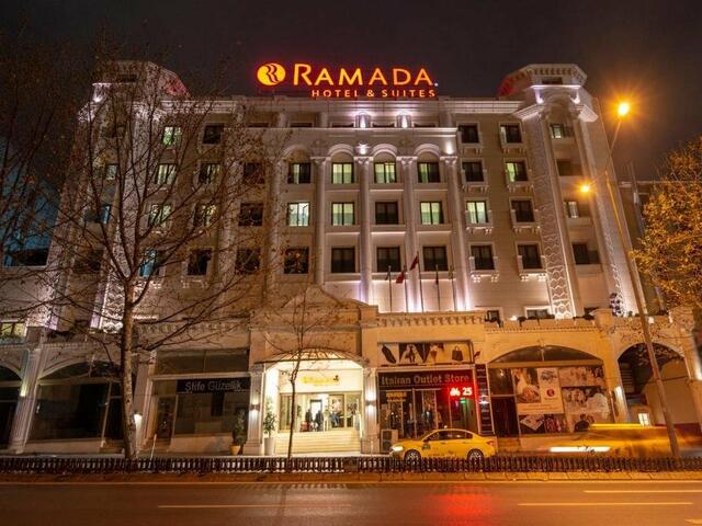 фото отеля Отель Ramada by Wyndham изображение №1