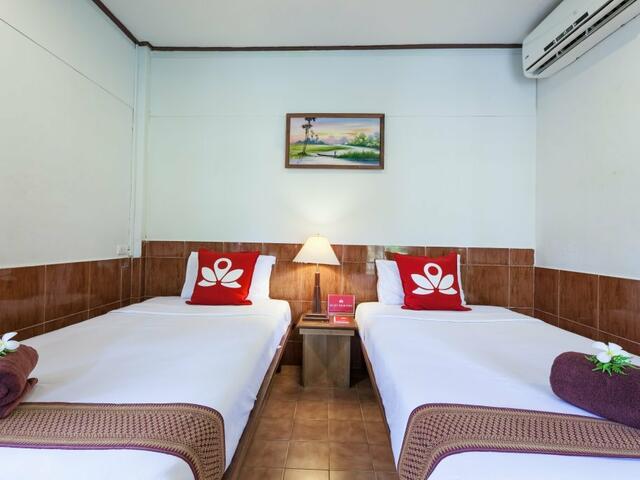 фотографии отеля Отель ZEN Rooms Chaloemprakiat Patong изображение №15