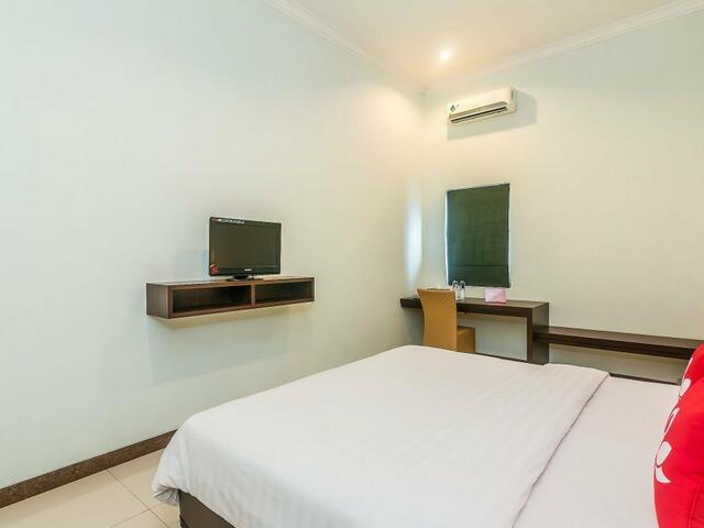 фотографии отеля Отель ZEN Rooms By Pass Nusa Dua изображение №11