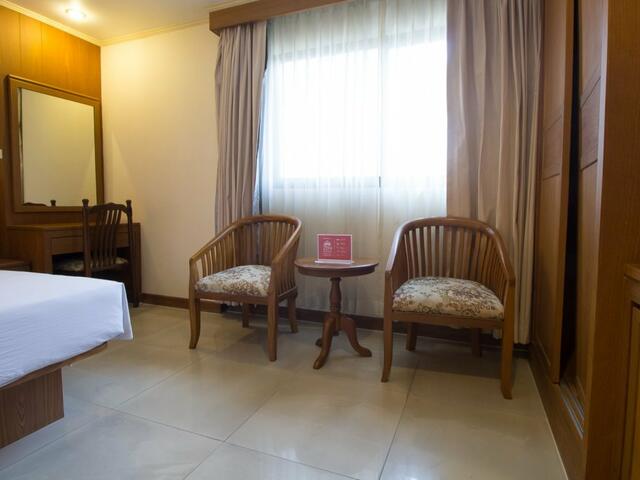 фотографии Отель ZEN Rooms Petchburi 11 Pratunam изображение №8