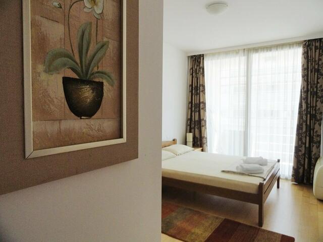 фото отеля Семейные апартаменты в Будве с двумя спальнями изображение №13