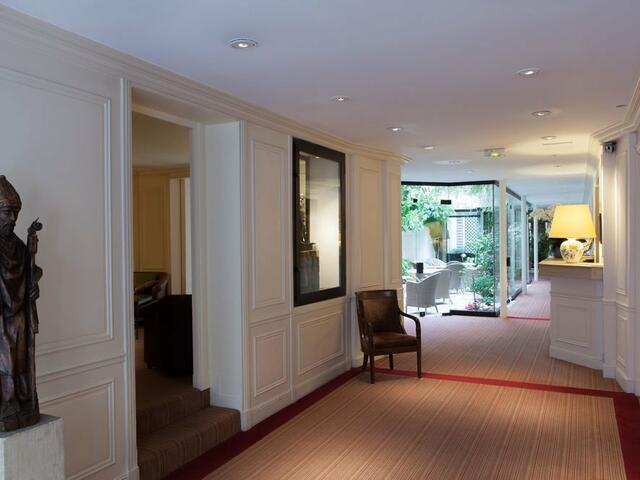 фотографии Hotel Des Saints Peres изображение №28