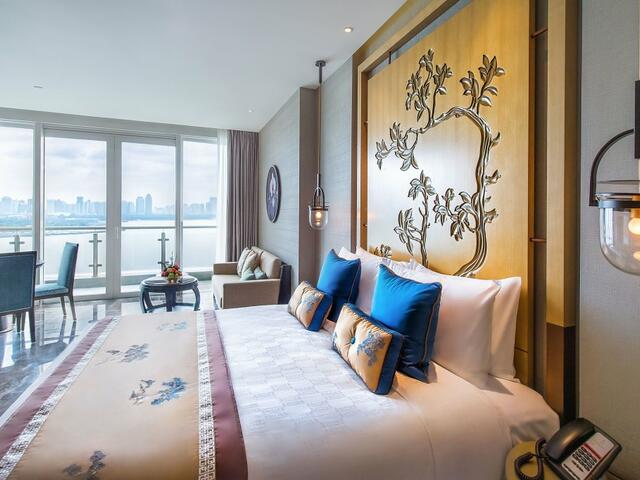 фотографии отеля Hualuxe Hotels & Resorts Haikou Seaview изображение №31