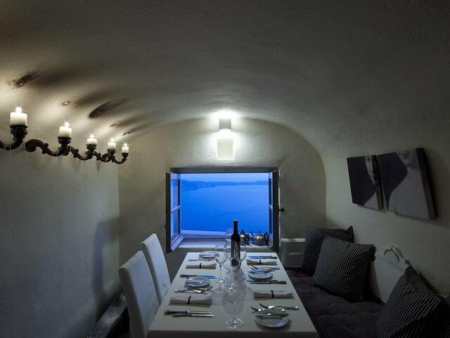фотографии Iconic Santorini, a boutique cave hotel изображение №16