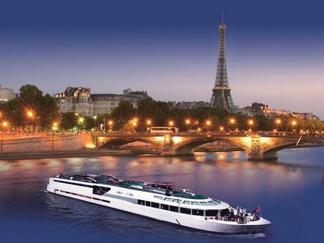 фото отеля VIP Paris Yacht Hotel изображение №5