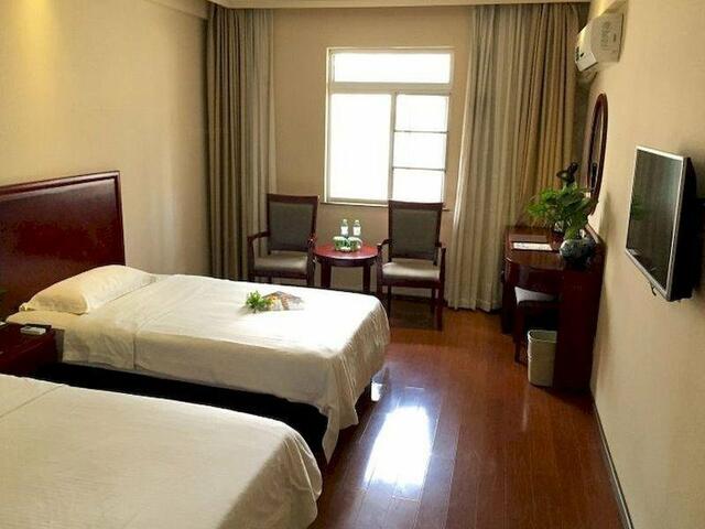 фотографии GreenTree Inn Haikou Longhua District Guomao Hotel изображение №4