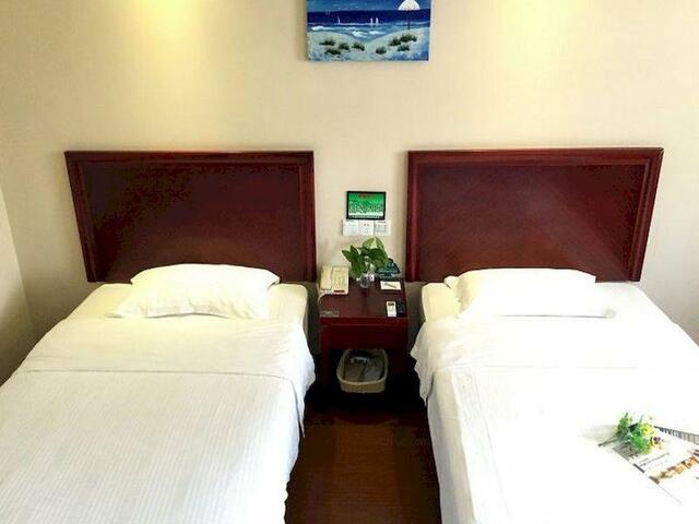 фото отеля GreenTree Inn Haikou Longhua District Guomao Hotel изображение №13