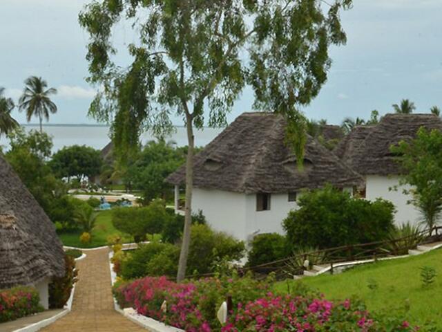 фото отеля Ngalawa Beach Village изображение №5