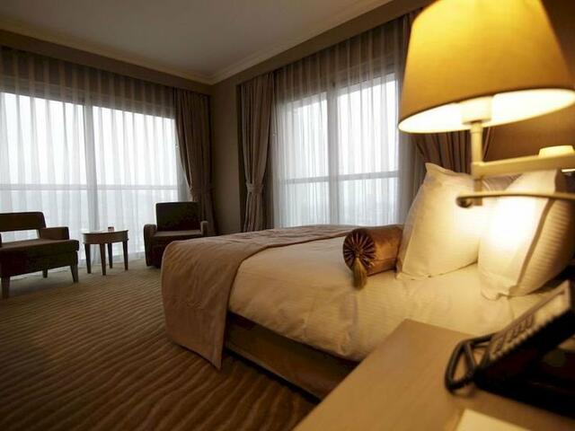 фото Silence Istanbul Hotel&Convention Center Gold изображение №14