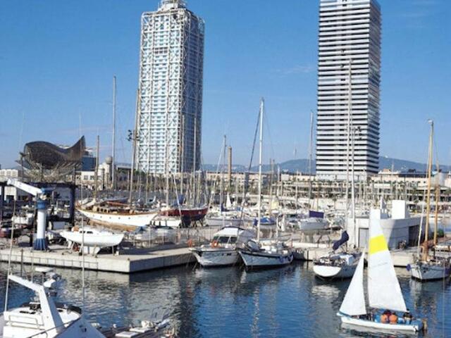 фото отеля Lets Holidays Apartment Sea Views in Barcelona изображение №9