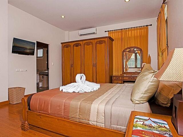 фото отеля Jomtien Summertime Villa B - 3 Bedroom изображение №1