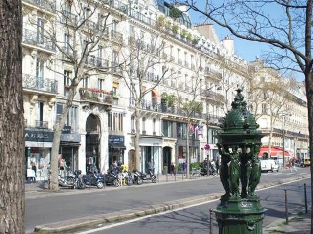 фото Marvellous Sunbathed 3BR at the heart of Paris изображение №2