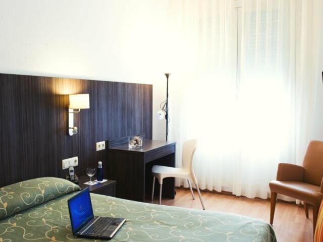 фото Hotel Miramar Badalona изображение №18
