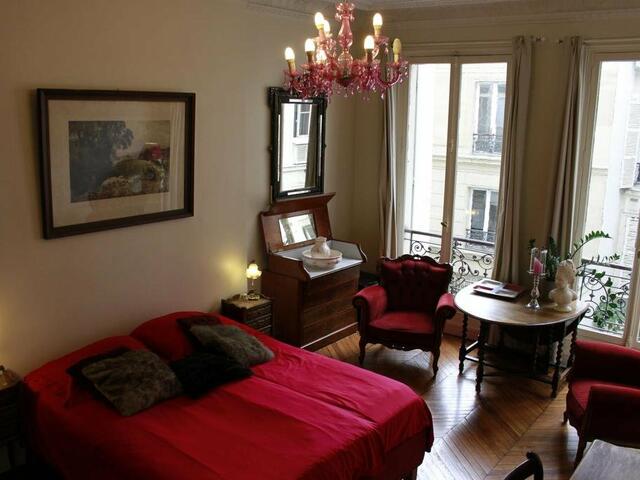 фотографии A Room In Paris изображение №16