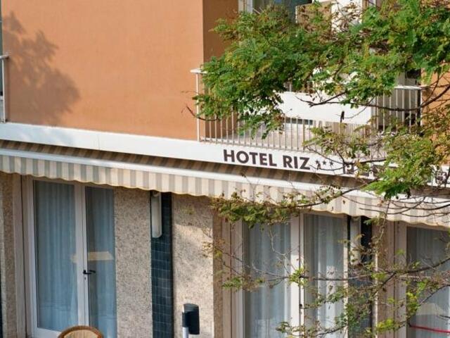 фото Hotel Riz изображение №2