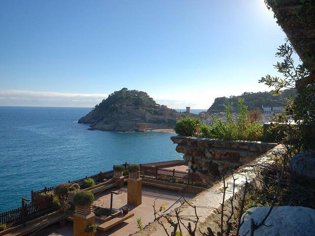 фото отеля Lets Holidays Tossa de Mar "Sa Palma" изображение №5