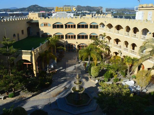 фото отеля Hotel Plaza del Castillo изображение №9