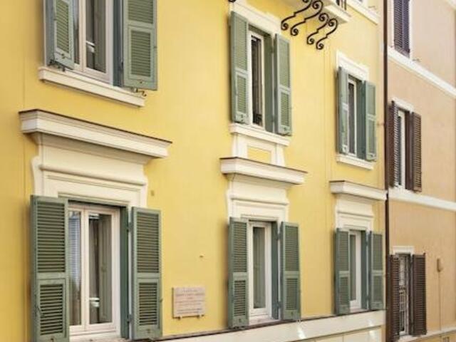 фотографии отеля Garibaldi Suites Piazza Di Spagna изображение №15