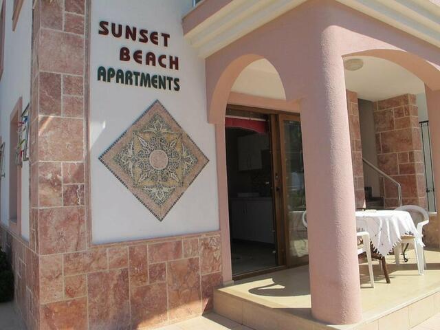 фото отеля Sunset Beach Apartments изображение №13