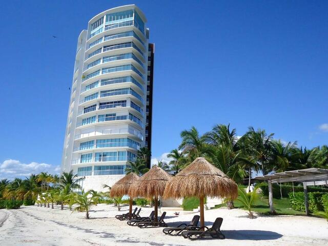 фото отеля Tu Mirada al Mar Boutique Beachfront Tower & Spa изображение №1