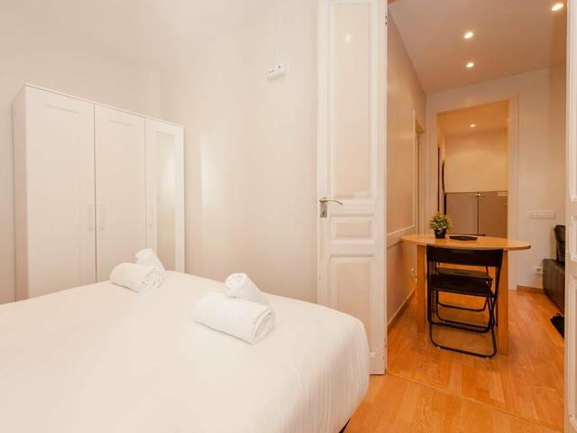 фото отеля Bbarcelona Apartments Plaza España Flats изображение №1