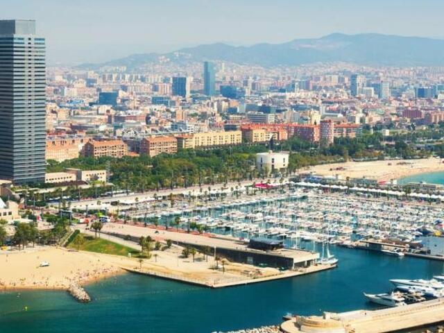 фотографии Lets Holidays Apartment Sea Views in Barcelona изображение №8