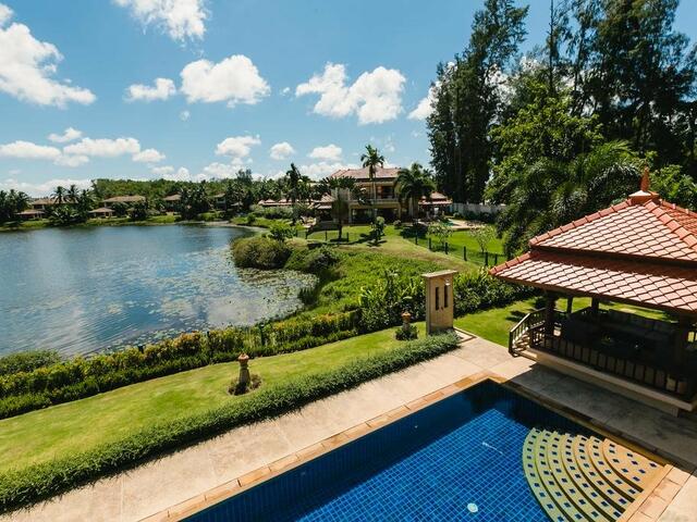 фото отеля Villa Suparuek By Phuket Marbella изображение №9
