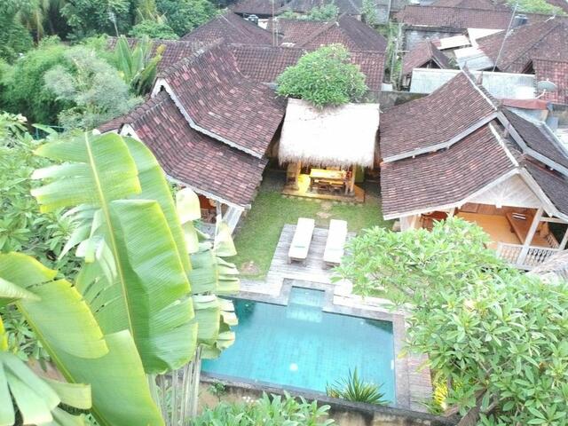 фото отеля Rumah Tyang Villa изображение №5