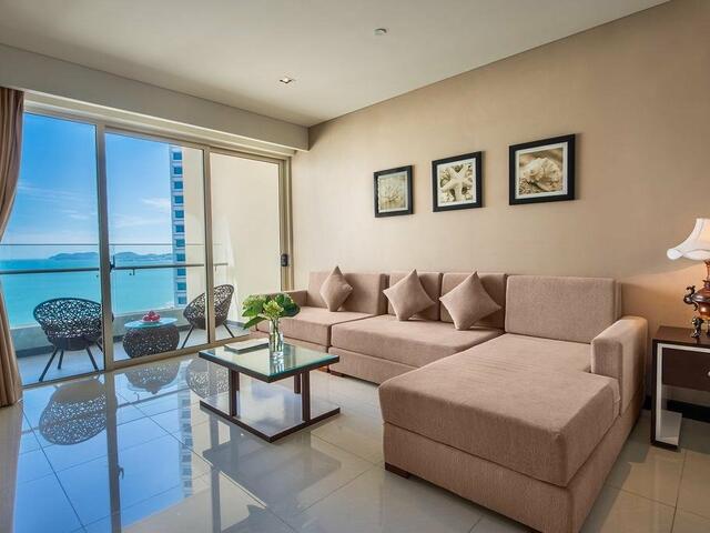 фото iBeach Luxury Seaview Apartment изображение №26