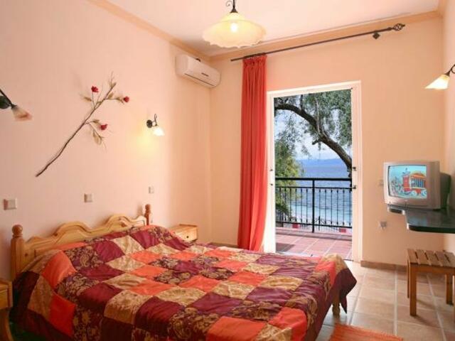 фото отеля Apartments Corfu Sun Sea Side изображение №1