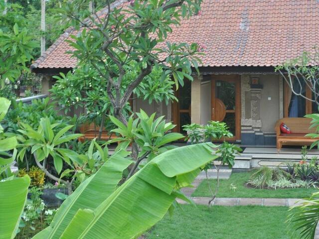 фото Trijaya Guest House изображение №14