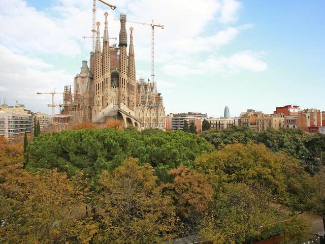 фото отеля BarcelonaForRent Plaza Sagrada Familia изображение №5