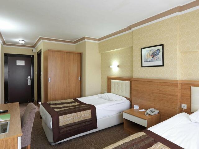 фото отеля Baskent Hotel изображение №9