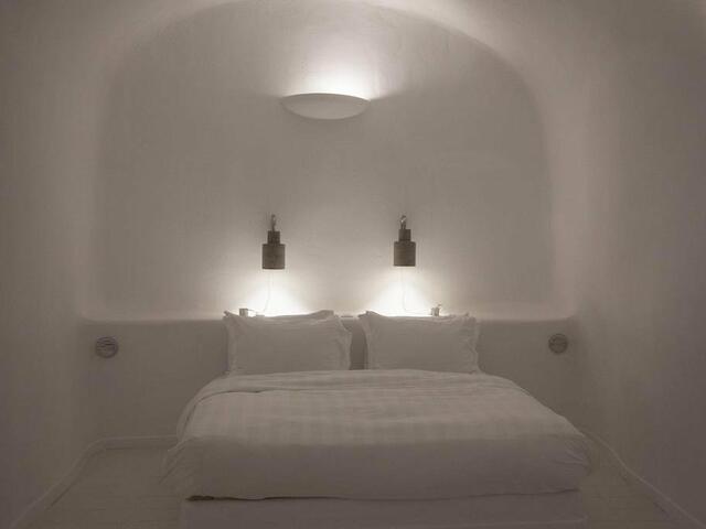 фотографии отеля Luna Santorini Suites изображение №19