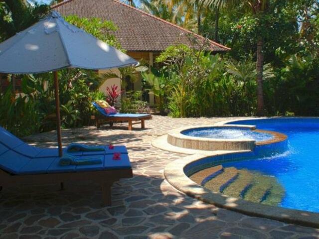 фото отеля Villa Padma Bali Lovina изображение №1