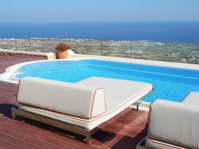 фото Kamini Santorini Luxury Villas изображение №10