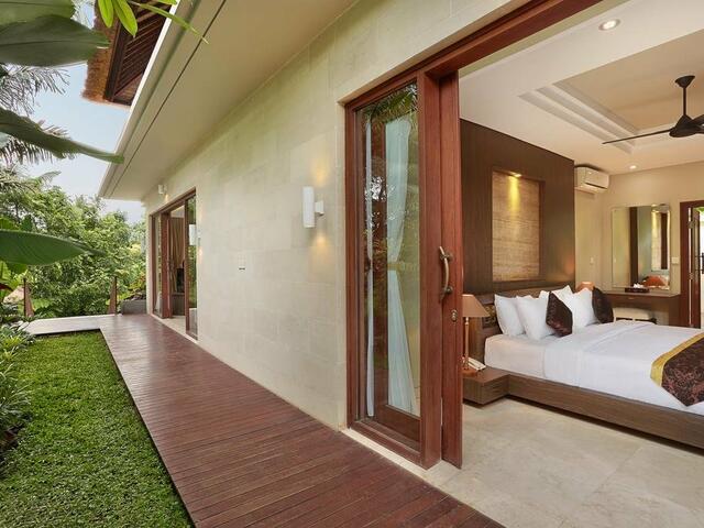 фотографии Khayangan Kemenuh Villas by Premier Hospitality Asia изображение №20