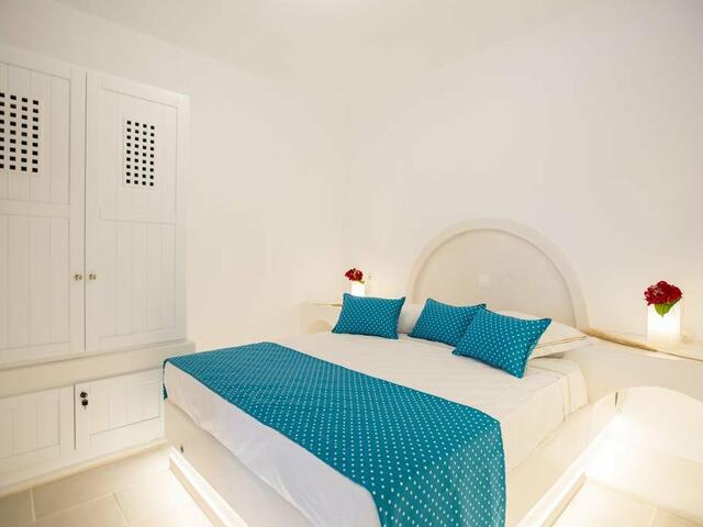 фото отеля Queen of Santorini изображение №17
