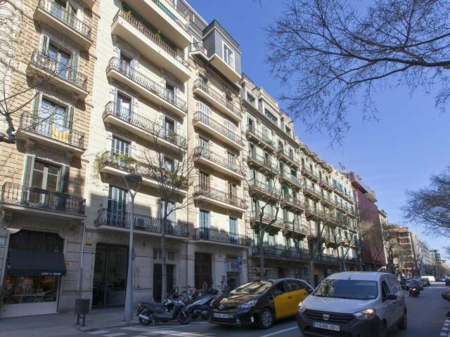 фотографии отеля Apartments Gaudi Barcelona изображение №19