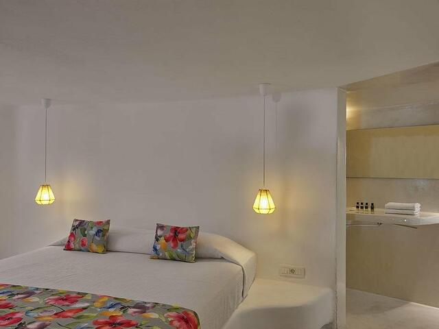 фото отеля Ayoba Santorini изображение №25