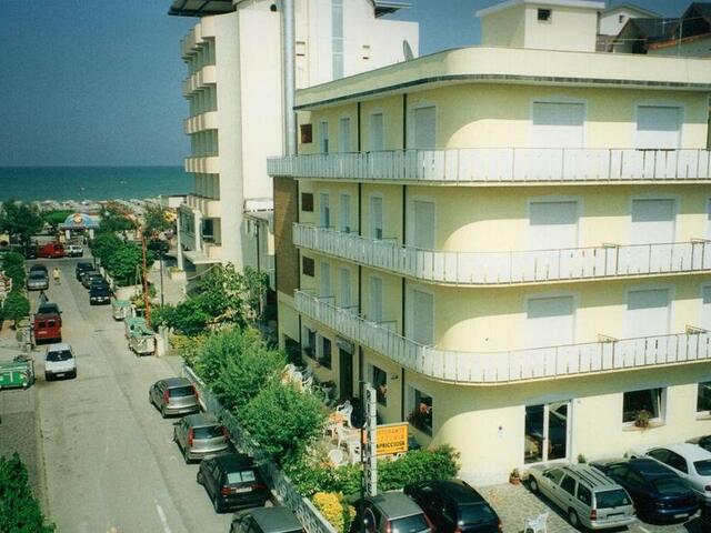фото отеля Hotel Rivamare изображение №9