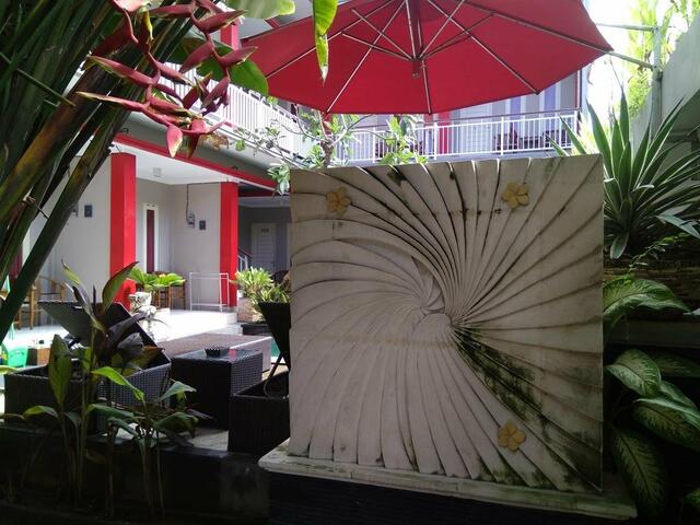 фото отеля RaBaSTa Angkul Angkul Beach Inn Kuta изображение №5