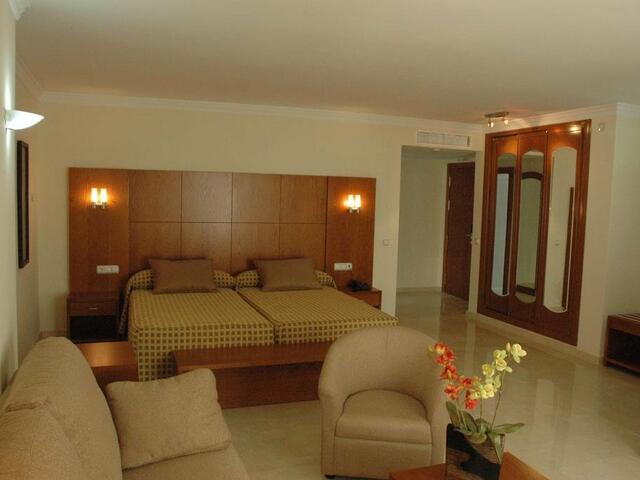 фотографии отеля Benabola Hotel & Suites изображение №31