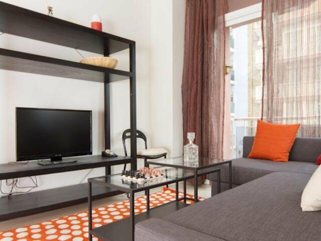 фото отеля Bbarcelona Apartments Modern Eixample Flats изображение №1