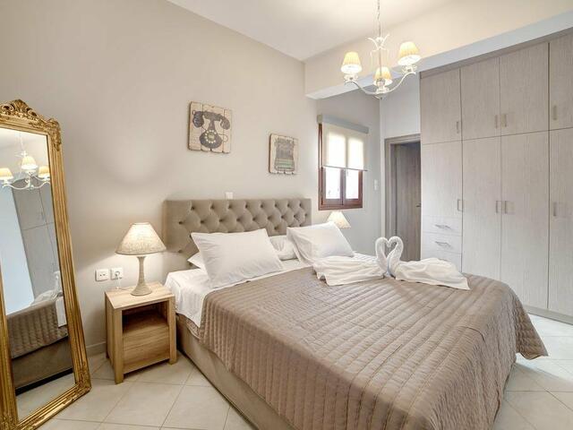 фото Suite Home Santorini изображение №22