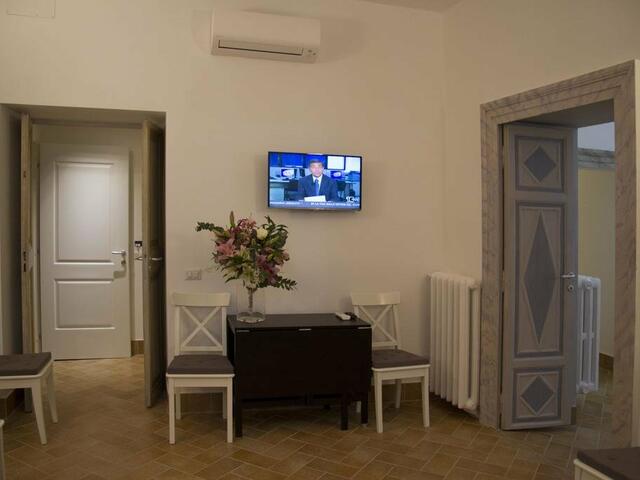 фото отеля Leoncino 36 Apartments in Rome изображение №13