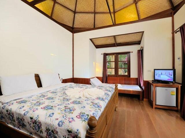 фото отеля Sunwaree Phi Phi Resort изображение №25