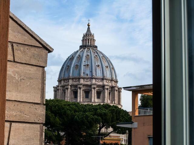 фотографии Vatican Balcony изображение №16