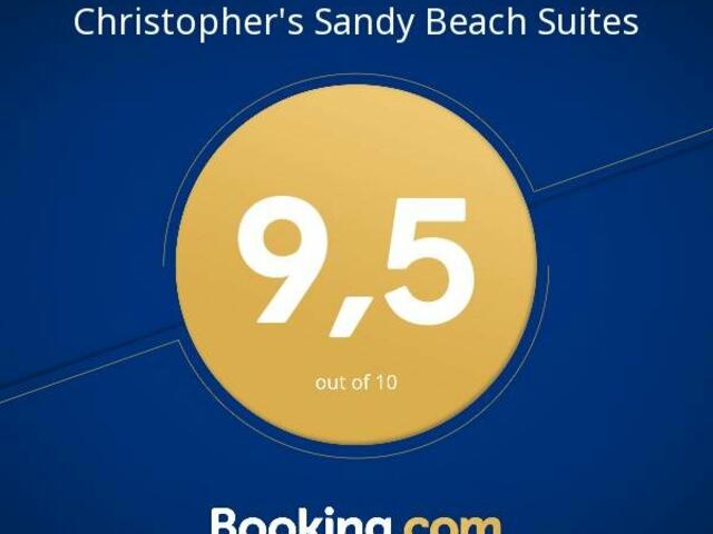 фото Christopher's Sandy Beach Suites изображение №6
