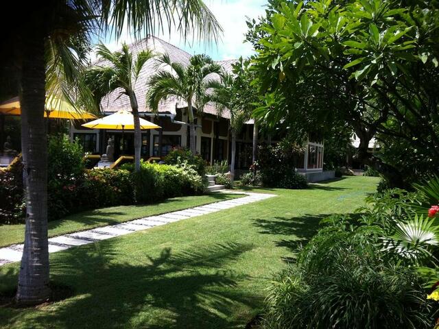 фото Villa Pelangi Bali изображение №2